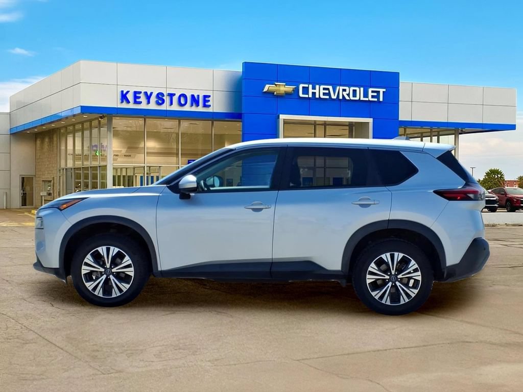 Used 2023 Nissan Rogue SV FWD image 4