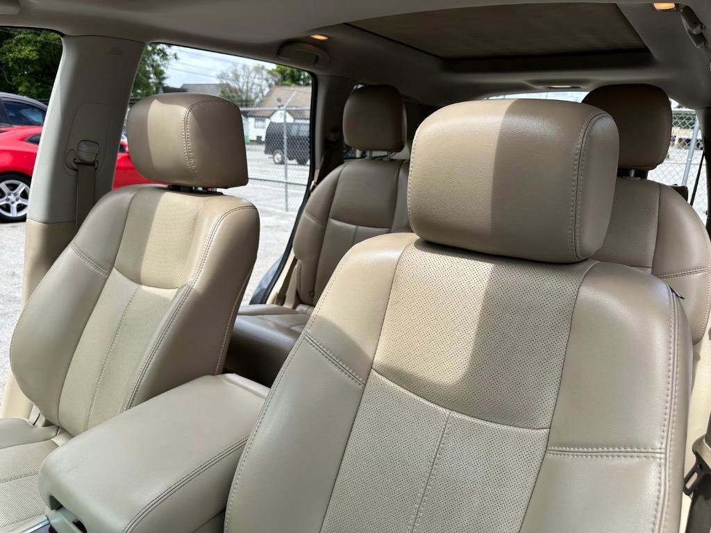 Used 2015 Nissan Pathfinder Platinum w/ Family Entertainment Package FWD image 18