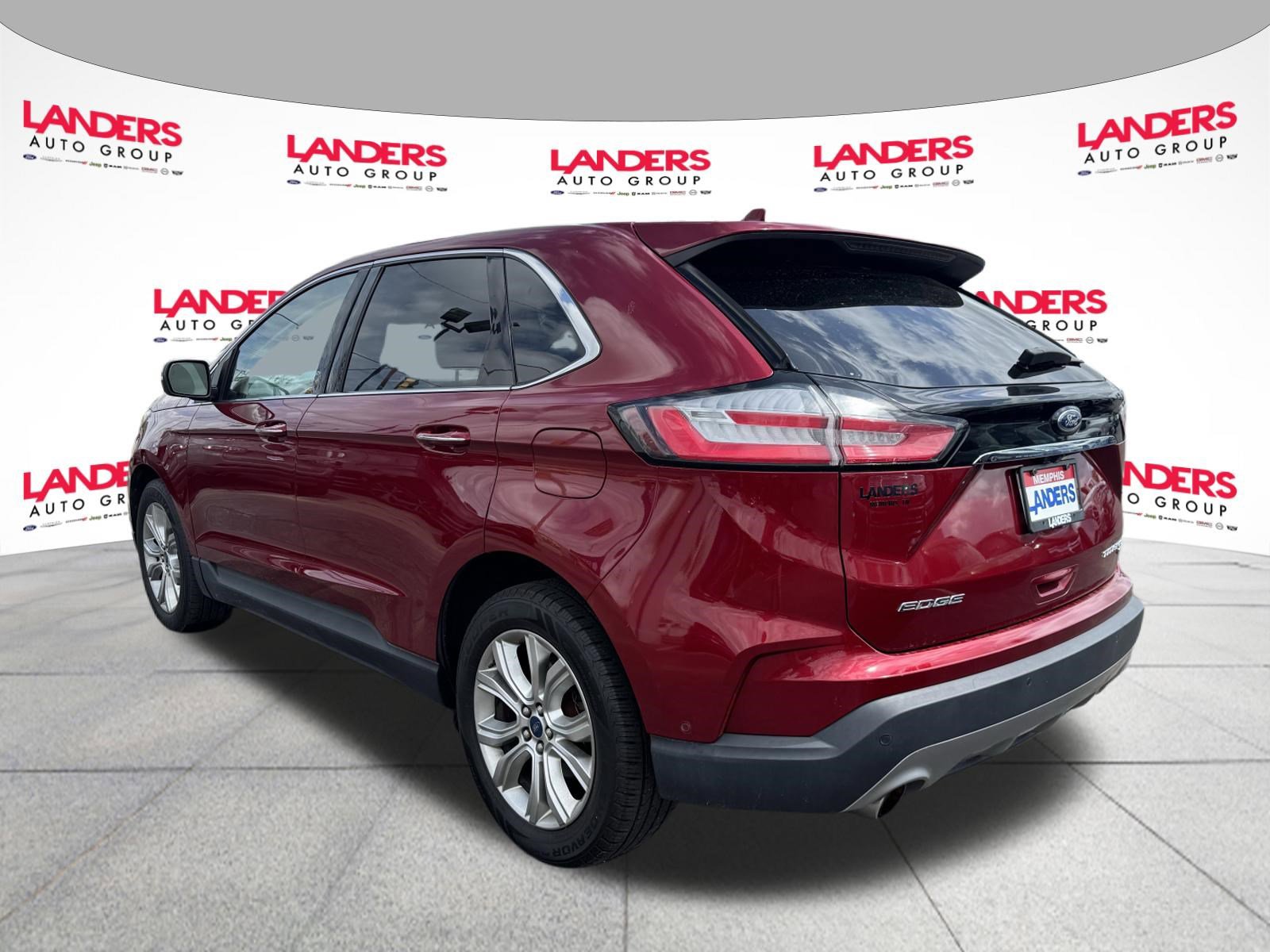 Used 2019 Ford Edge Titanium w/ Equipment Group 301A image 5
