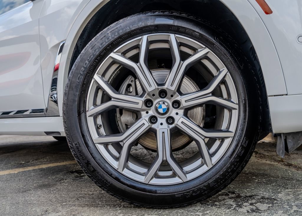 Used 2019 BMW X7 xDrive40i w/ Cold Weather Package AWD/4WD image 33