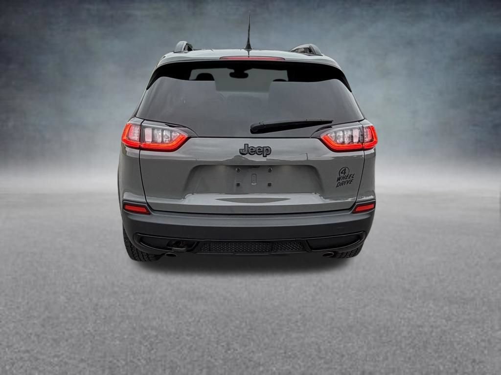 Used 2022 Jeep Cherokee Latitude AWD/4WD image 4
