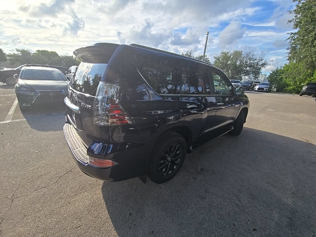 Used 2020 Lexus GX 460 Premium w/ Premium Package AWD/4WD image 5