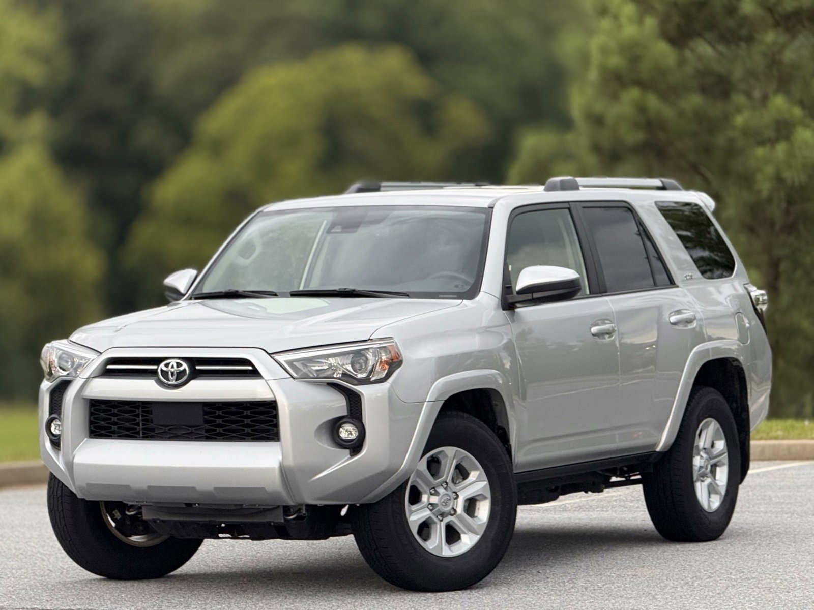 Used 2022 Toyota 4Runner SR5 image 7