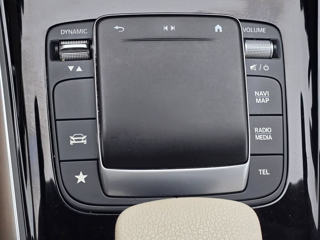 Used 2022 Mercedes-Benz GLA 250 4MATIC image 34