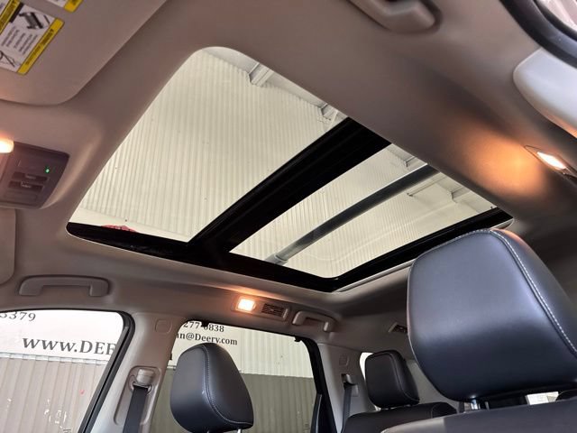 Certified 2024 Nissan Pathfinder SL w/ SL Premium Package AWD/4WD image 33