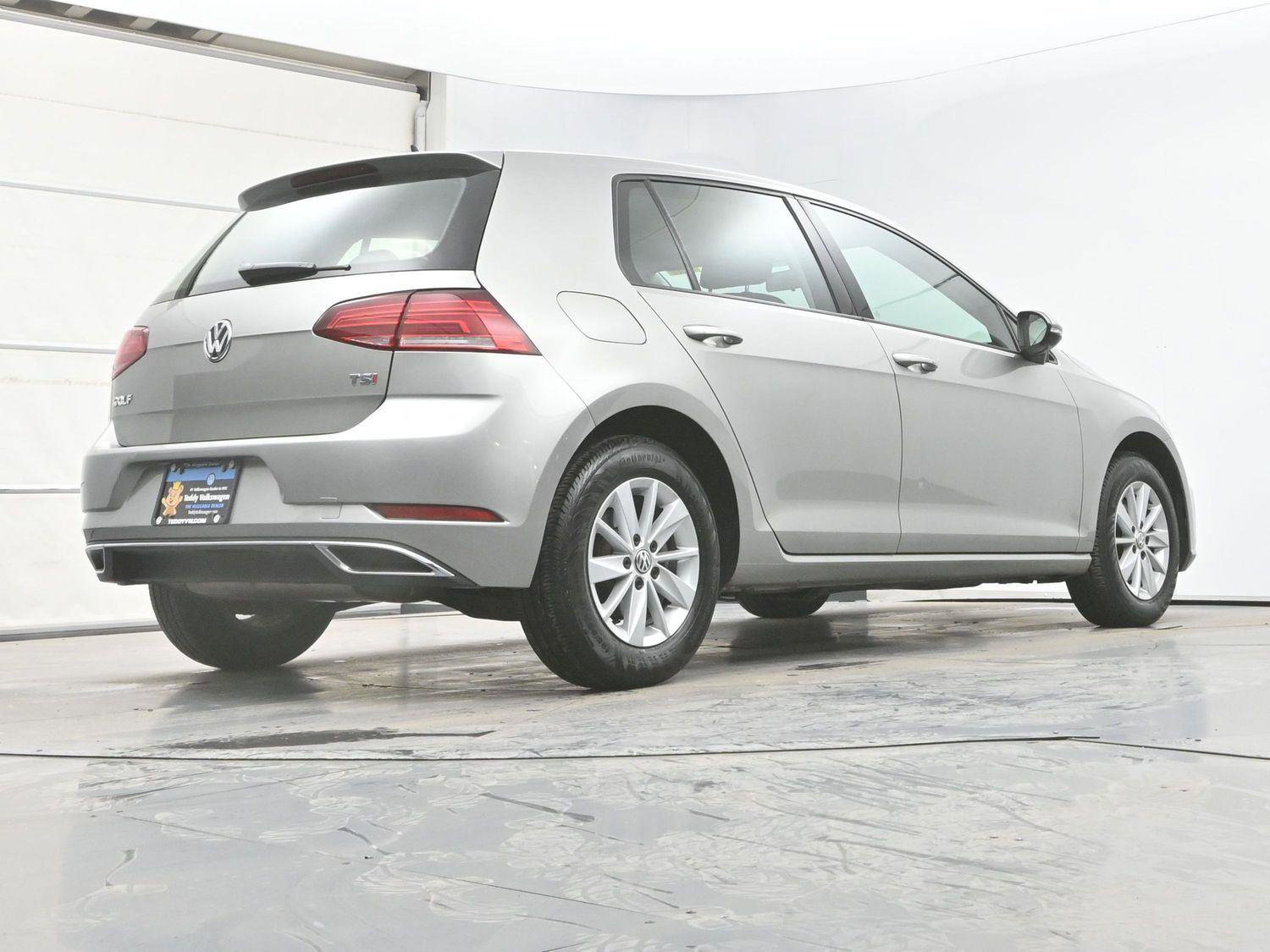 Used 2018 Volkswagen Golf S image 33