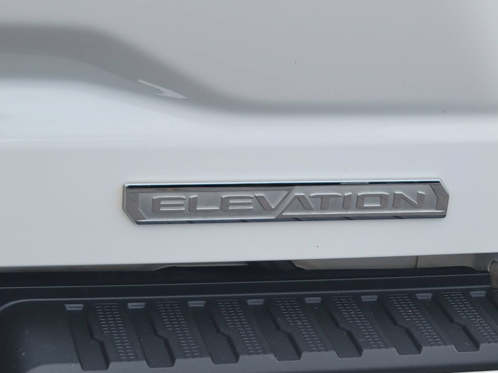 Used 2024 GMC Sierra 1500 Elevation AWD/4WD image 13