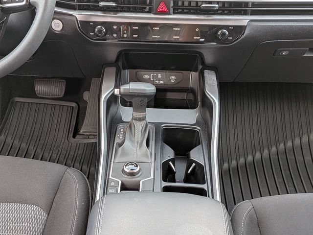 Used 2025 Kia Sorento LX FWD image 20