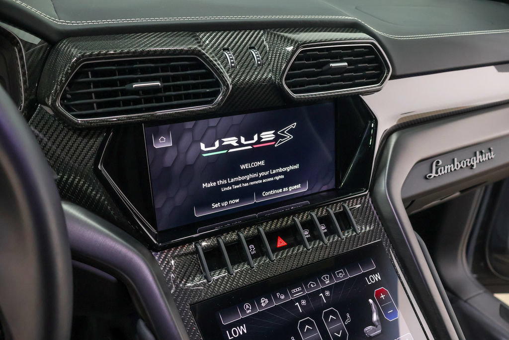 Used 2023 Lamborghini Urus S AWD/4WD image 32