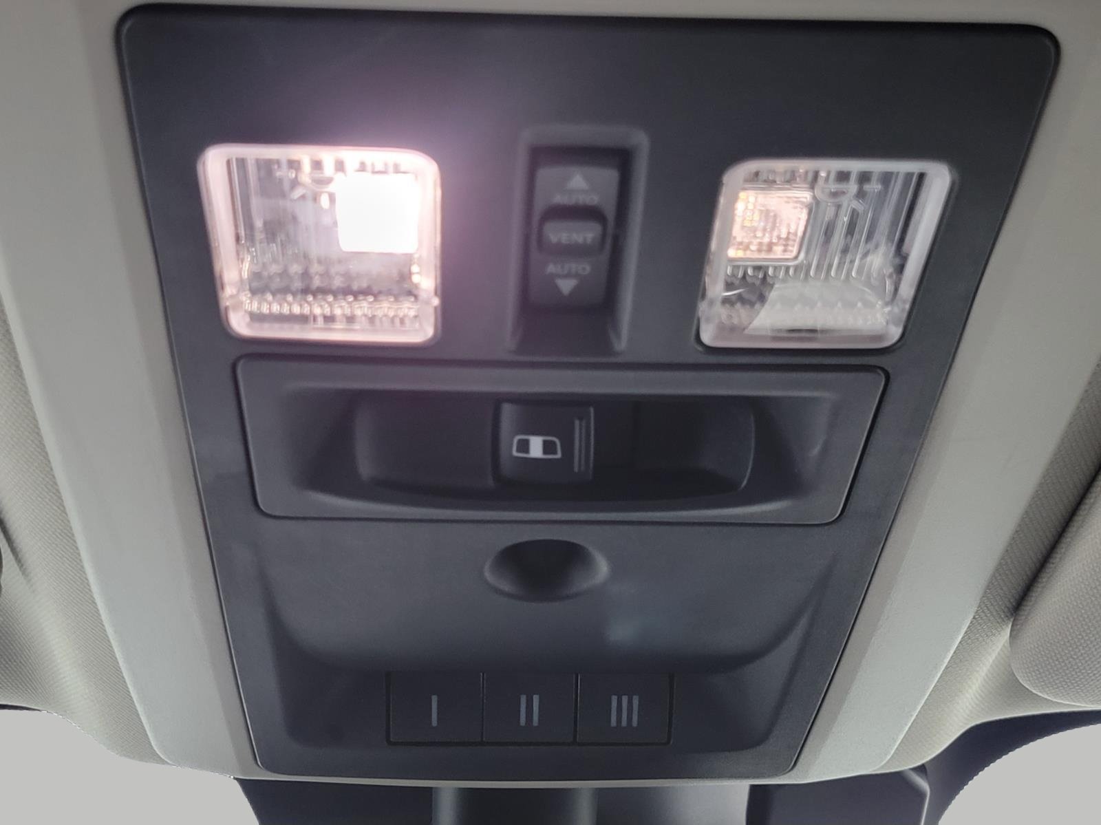 Used 2014 RAM 1500 Limited AWD/4WD image 19