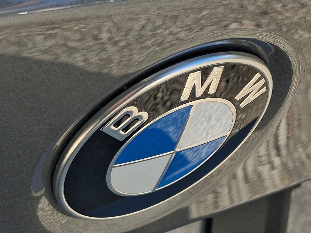Certified 2023 BMW 330i xDrive Sedan w/ Premium Package AWD/4WD image 29