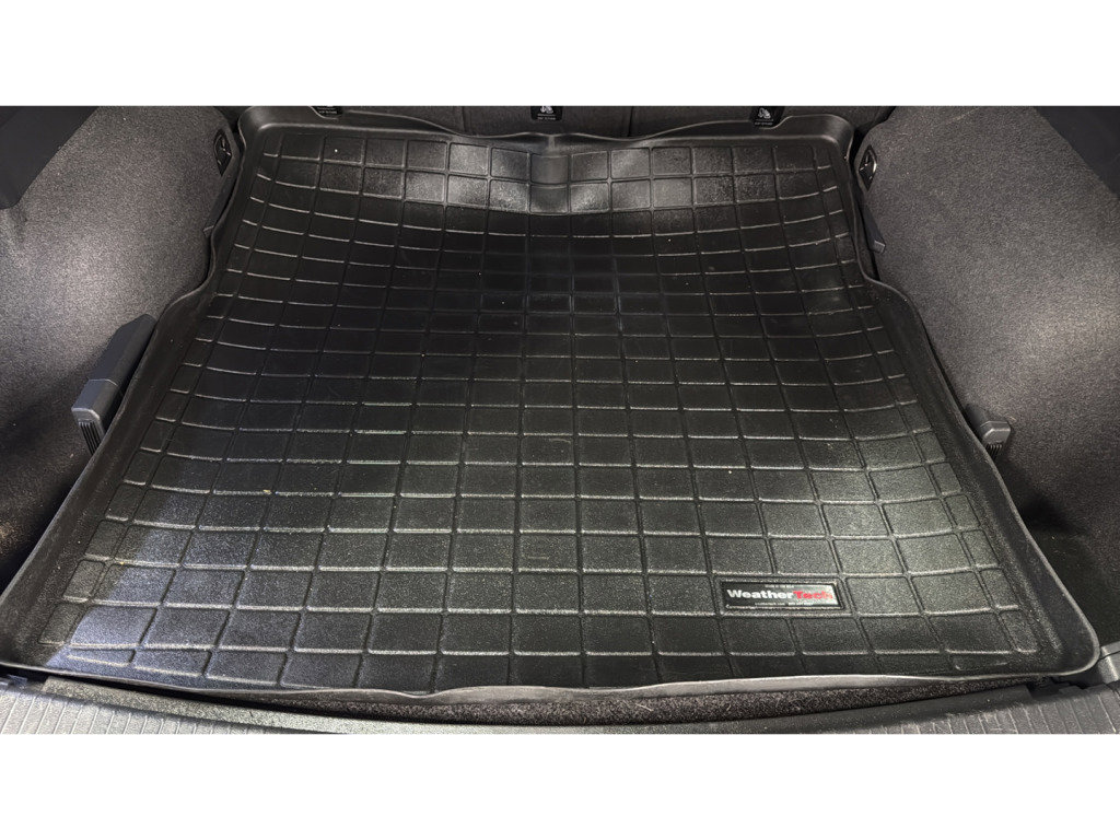 Used 2022 Volkswagen Tiguan SE image 14