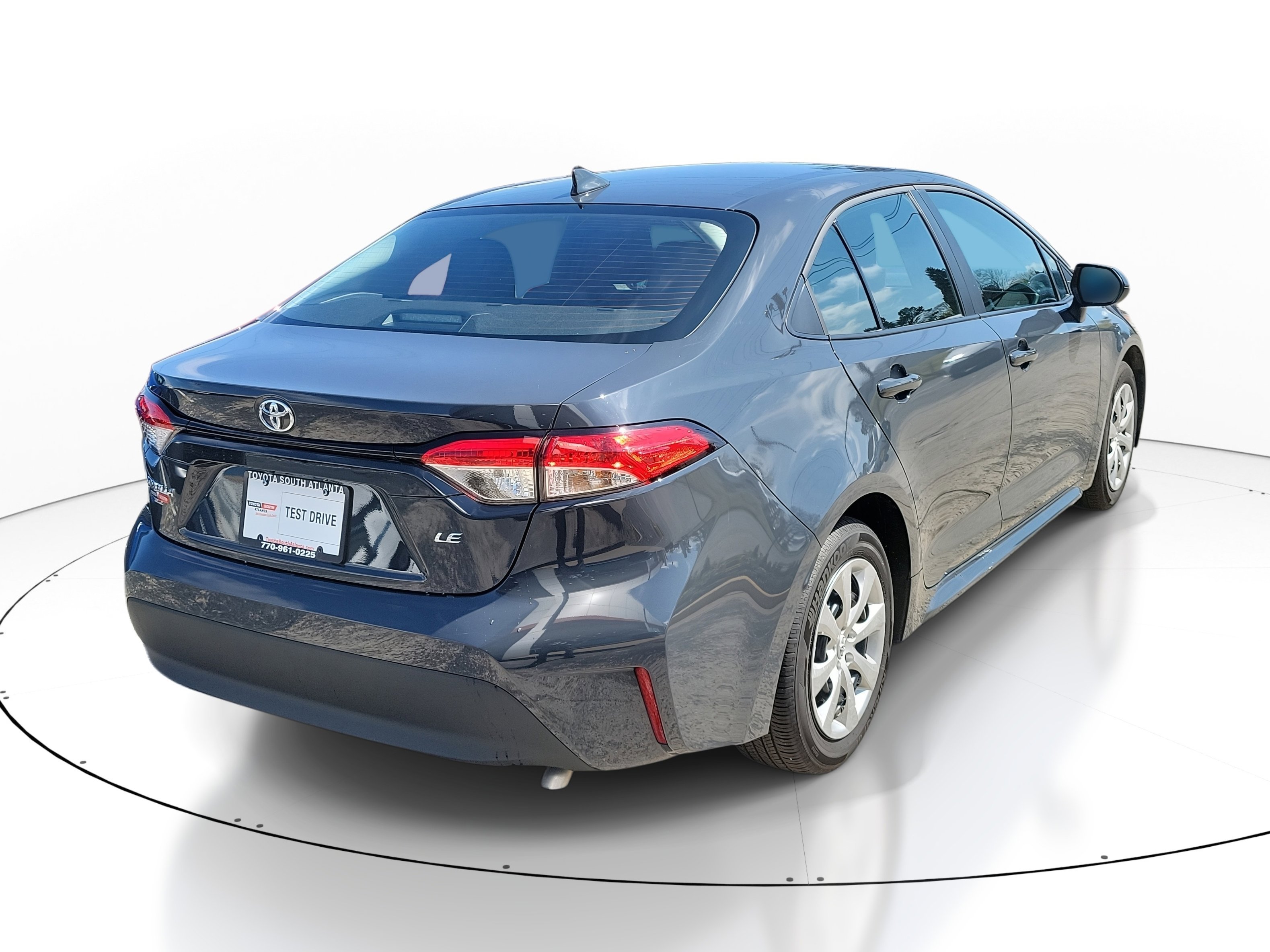 Used 2025 Toyota Corolla LE image 6