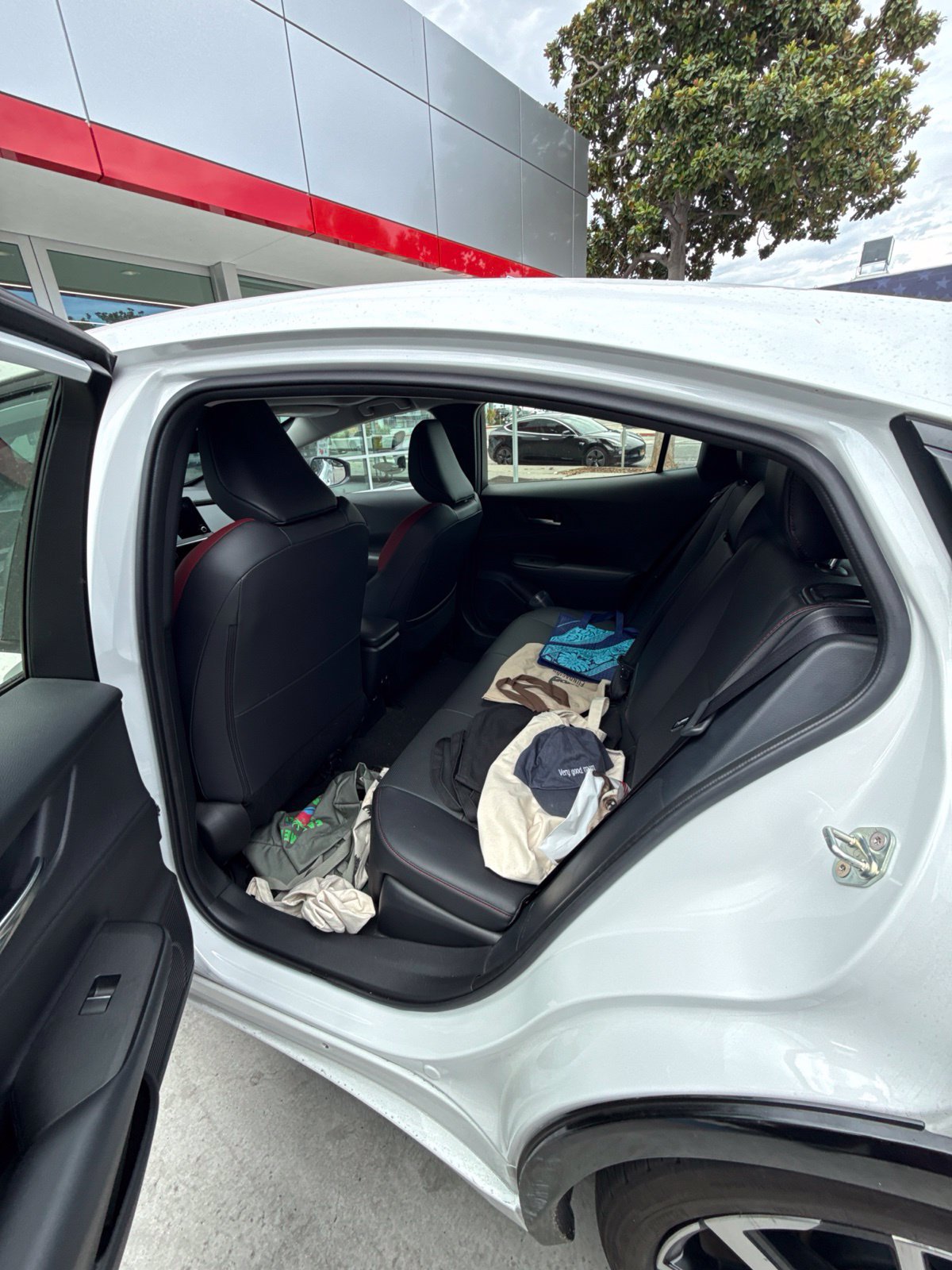 Used 2024 Toyota Prius Prime Premium w/ Advanced Technology Package FWD image 7