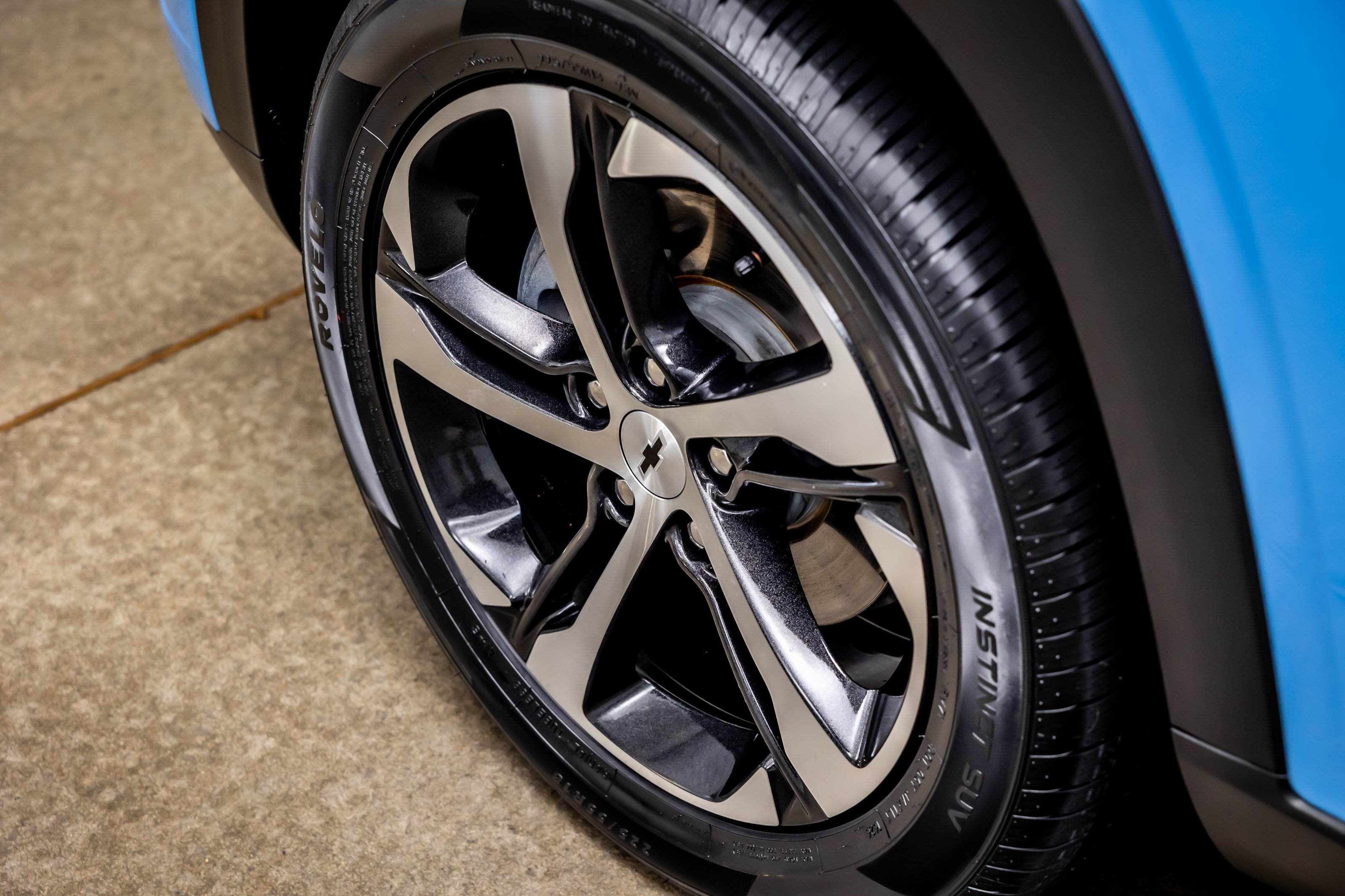 Used 2024 Chevrolet Trax RS FWD image 17
