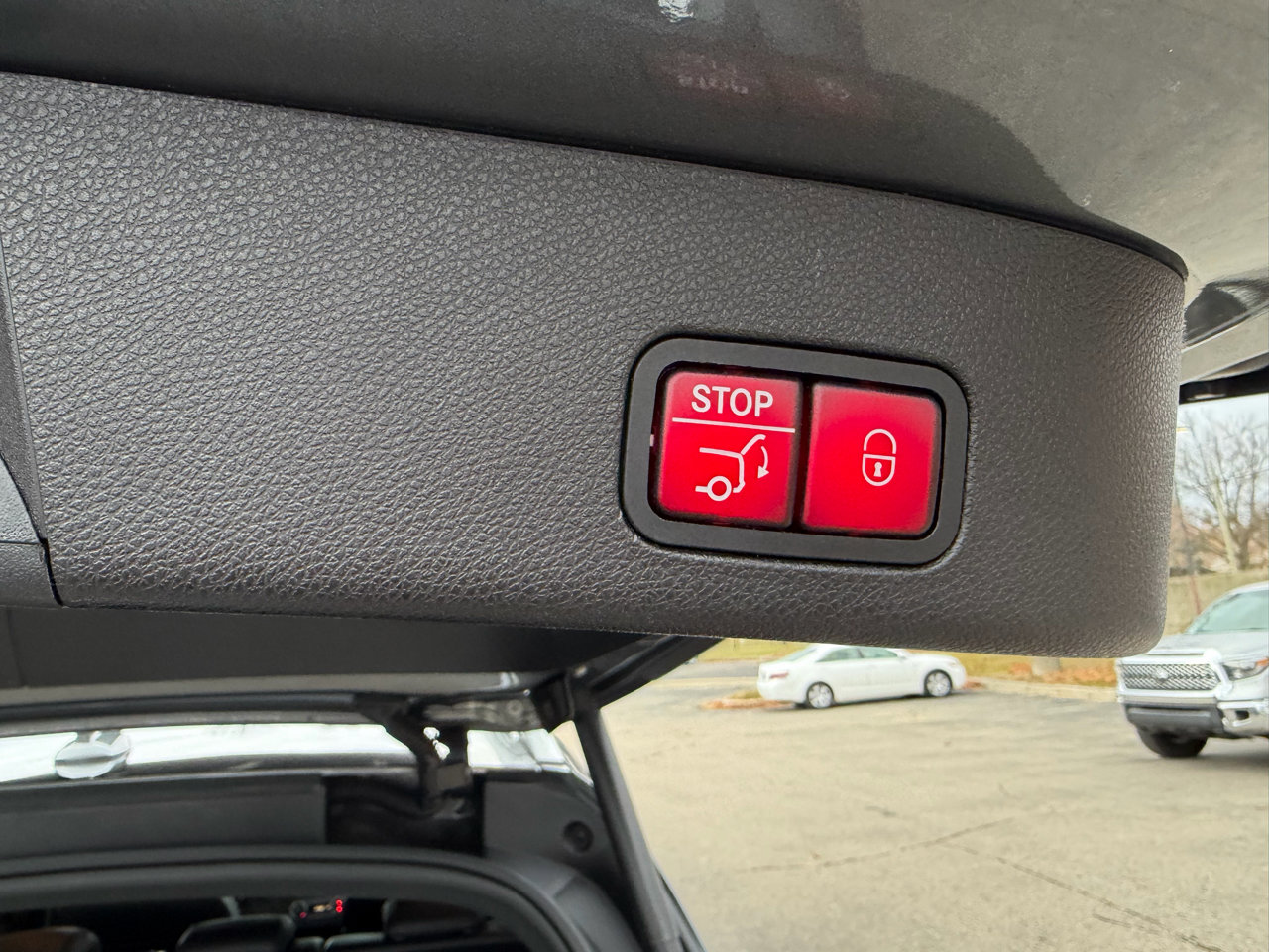 Used 2018 Mercedes-Benz GLS 450 4MATIC image 19