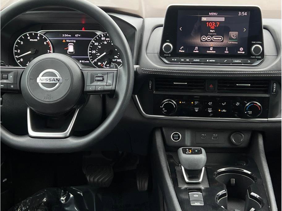 Used 2021 Nissan Rogue S image 11