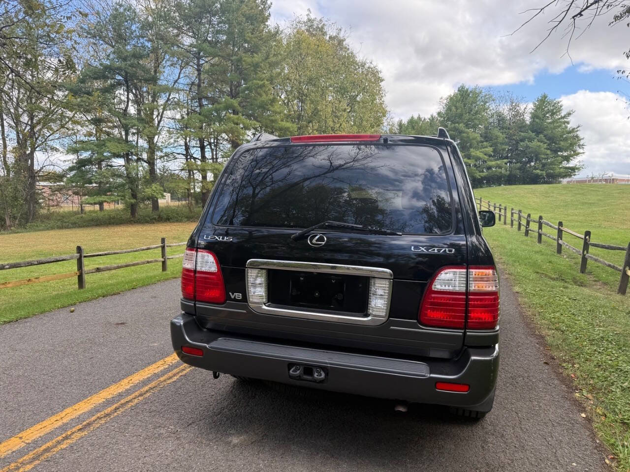 Used 2004 Lexus LX 470 4WD image 16