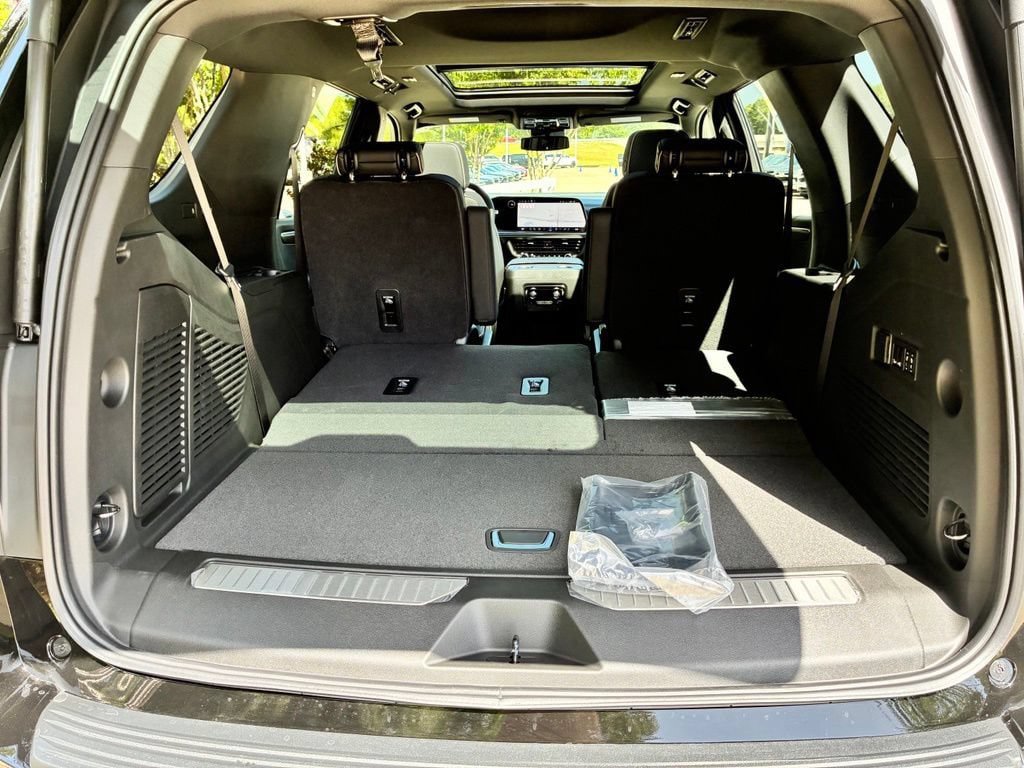 New 2026 Chevrolet Tahoe Premier w/ Sun And Tow Package RWD image 9
