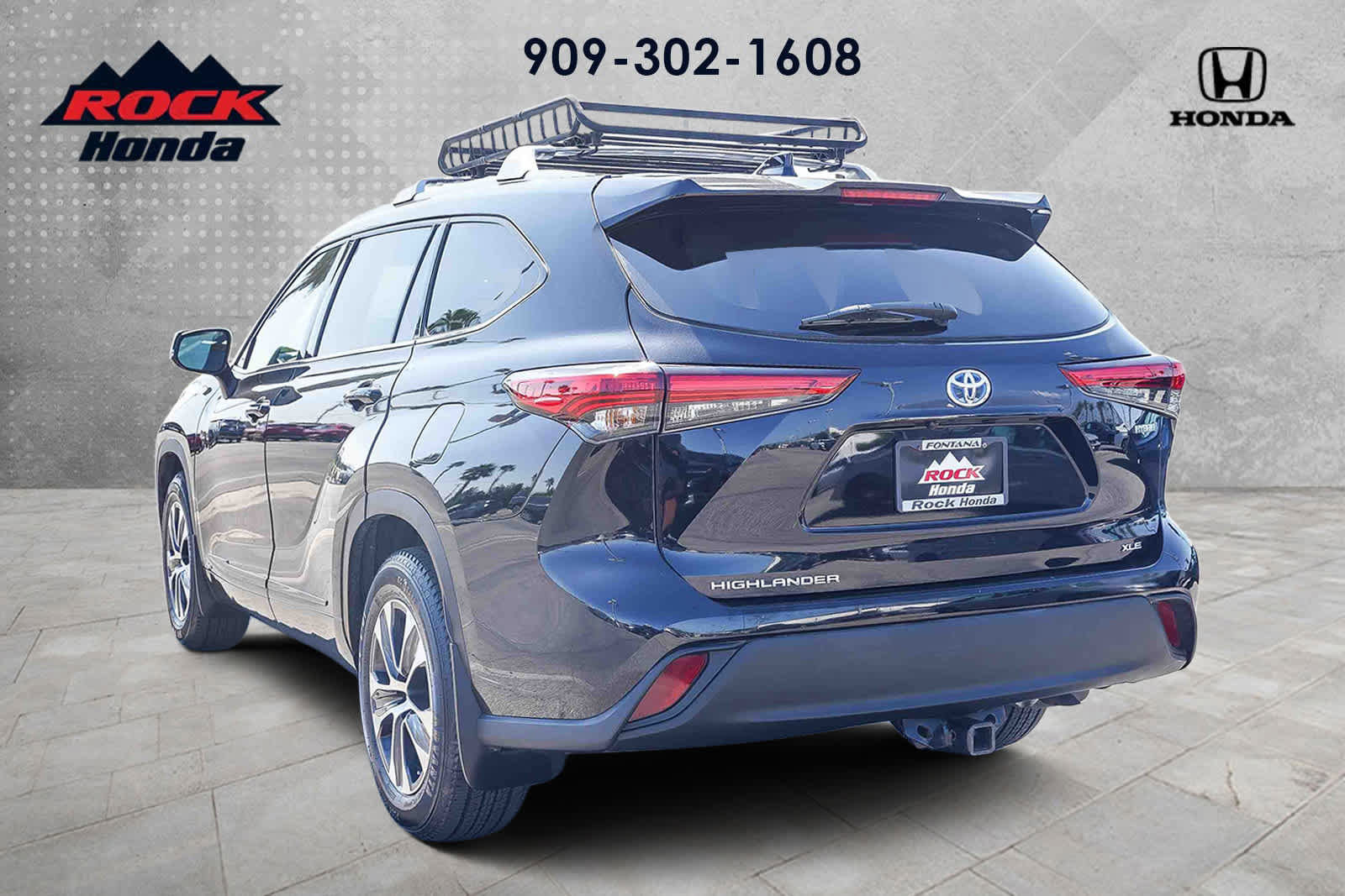 Used 2021 Toyota Highlander XLE image 6