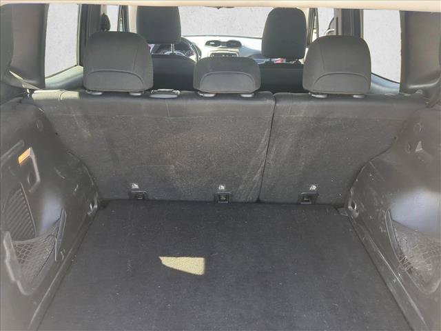 Used 2019 Jeep Renegade Trailhawk w/ UConnect 8.4 Nav Group AWD/4WD image 6