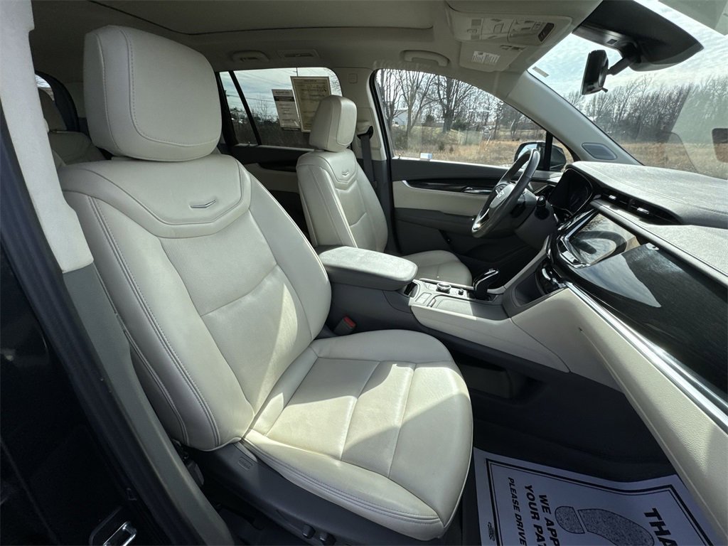 Used 2023 Cadillac XT6 Premium Luxury w/ Technology Package image 26