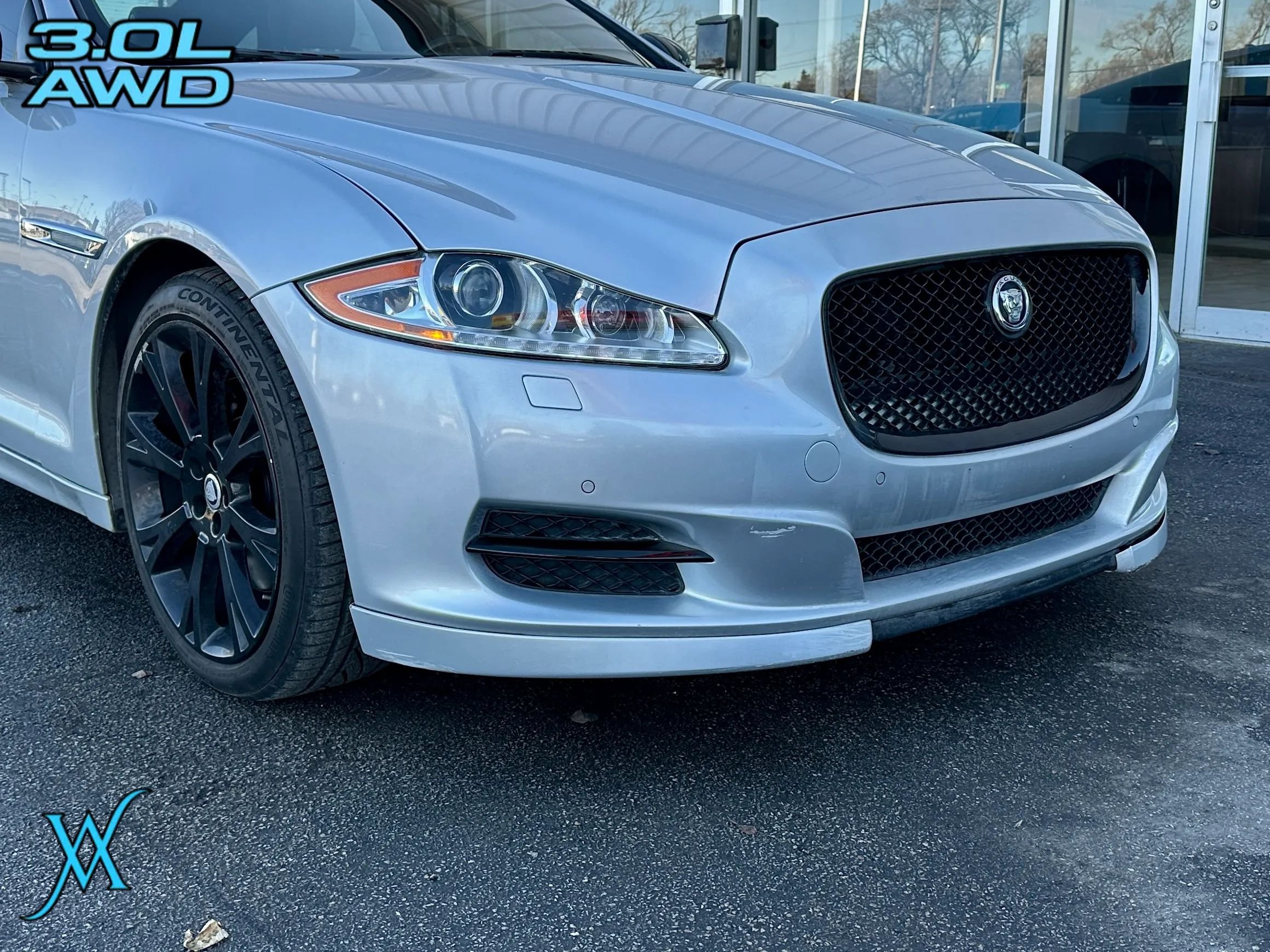 Used 2015 Jaguar XJ AWD image 9