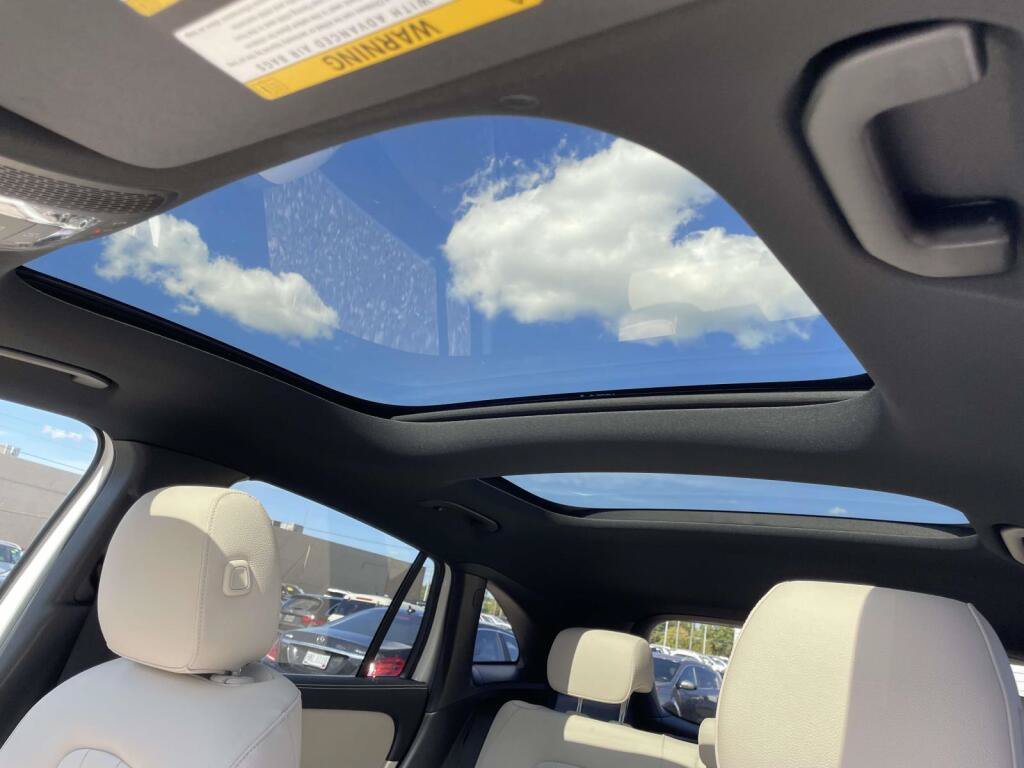 New 2026 Mercedes-Benz GLA 250 4MATIC image 5