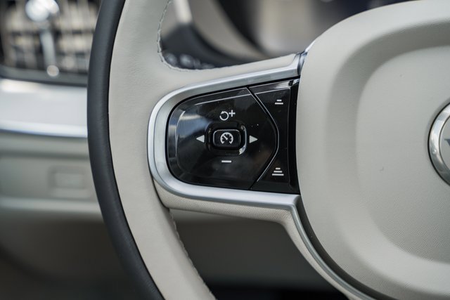 New 2026 Volvo XC60 B5 Ultra w/ Climate Package image 25