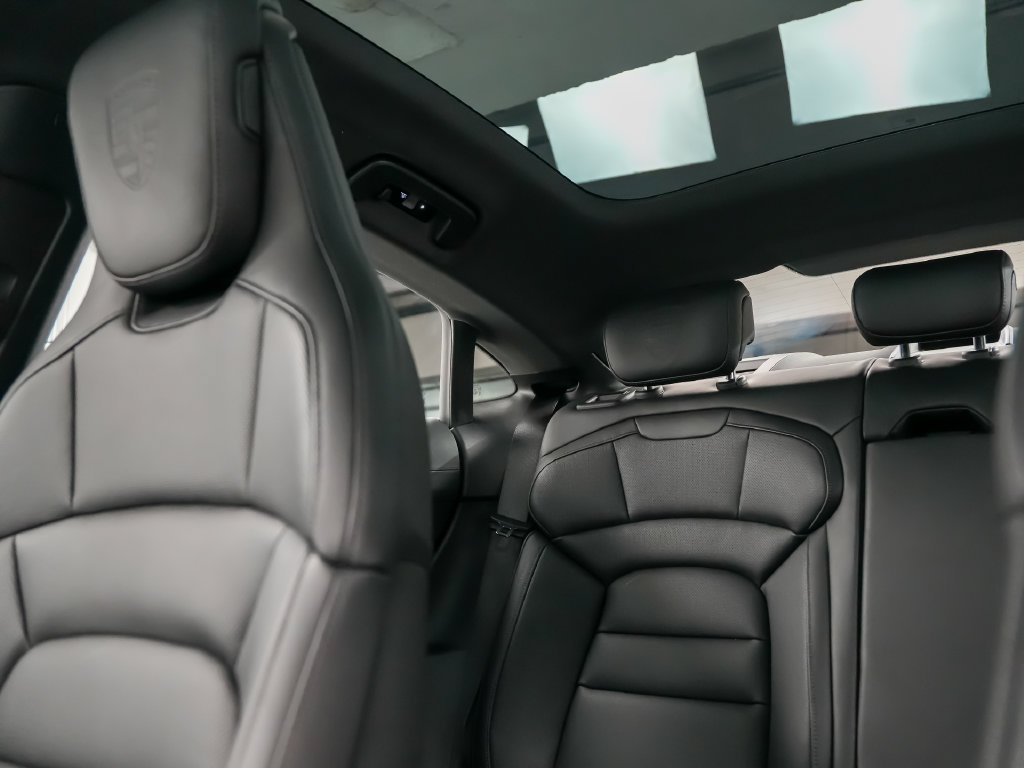 New 2026 Porsche Taycan AWD/4WD image 36