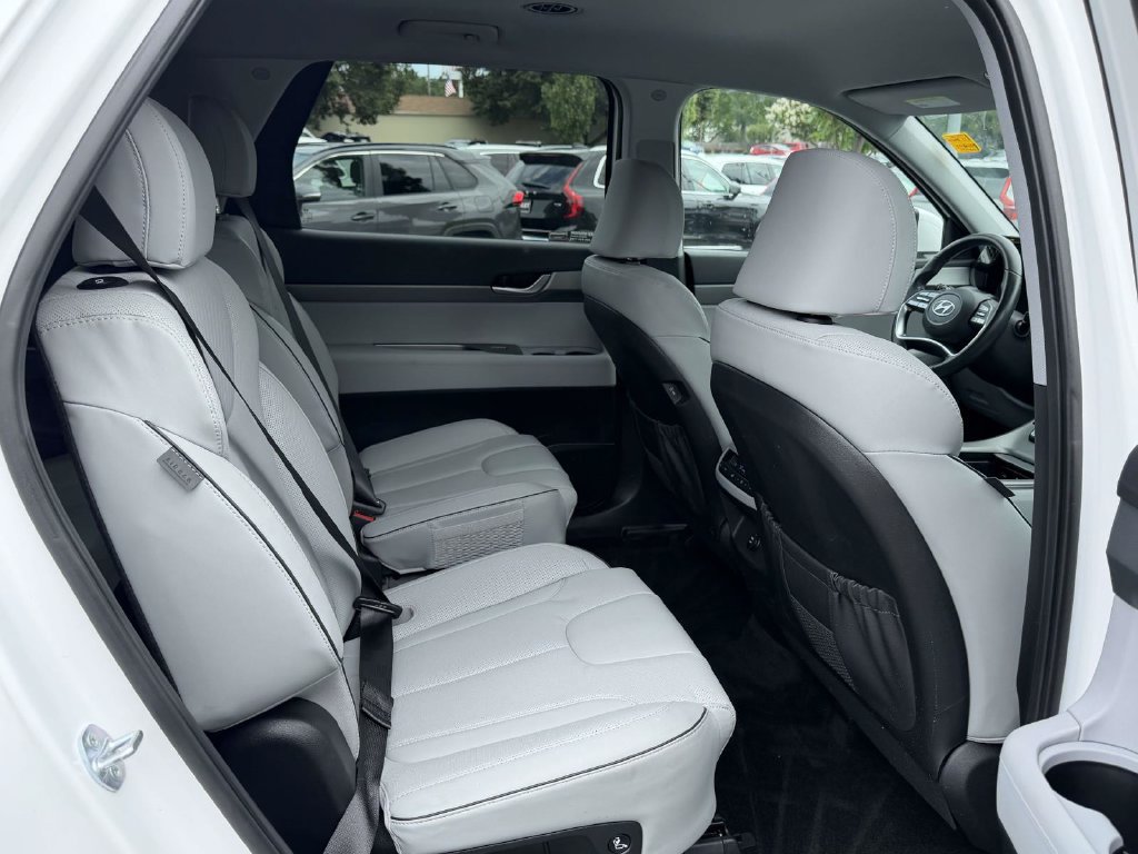Used 2024 Hyundai Palisade SEL AWD/4WD image 13