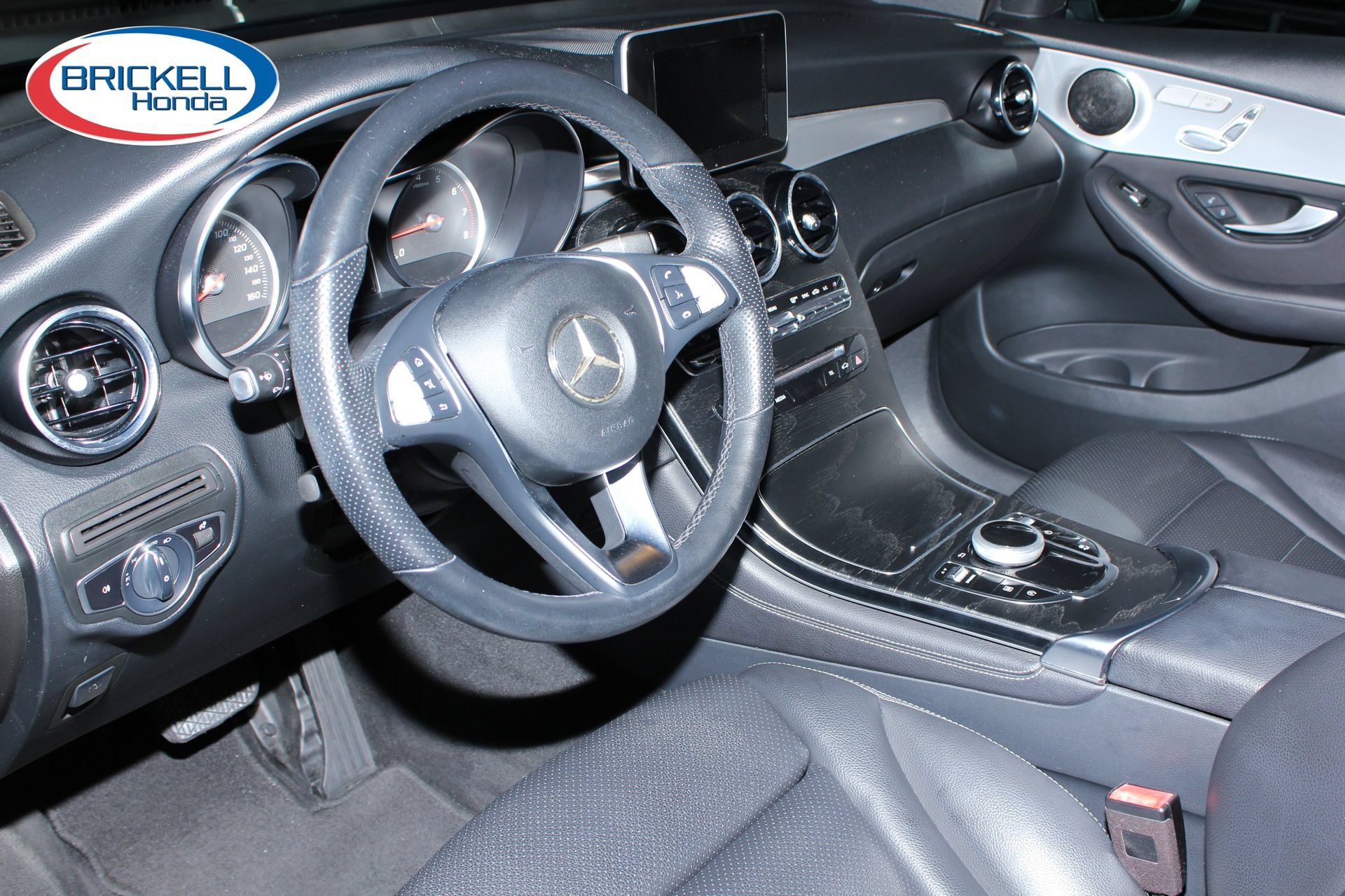 Used 2019 Mercedes-Benz GLC 300 image 25