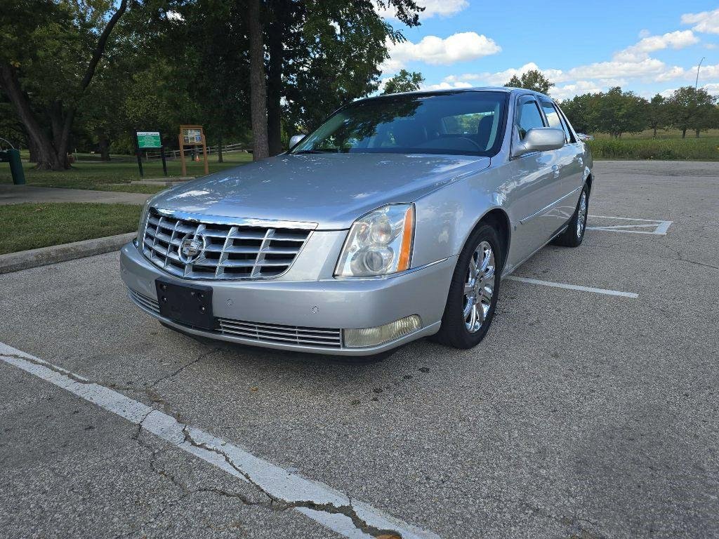 Used 2009 Cadillac DTS Luxury I w/ Sun And Sound Package