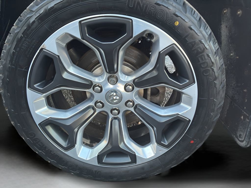 Used 2019 RAM 1500 Laramie Longhorn image 22