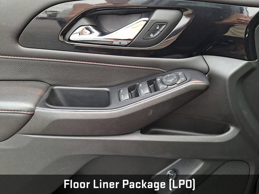 Used 2023 Chevrolet Traverse RS w/ LPO, Floor Liner Package AWD/4WD image 17