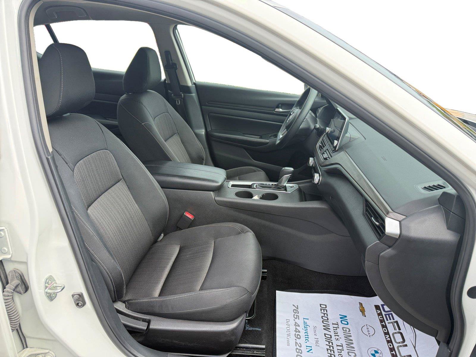 Used 2025 Nissan Altima 2.5 SV FWD image 26