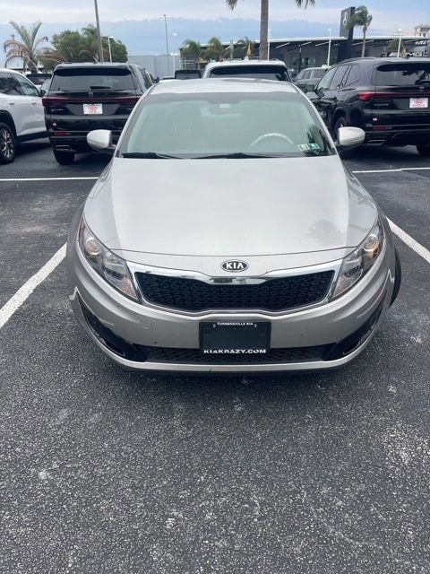 Used 2011 Kia Optima LX w/ Convenience Pkg FWD image 2