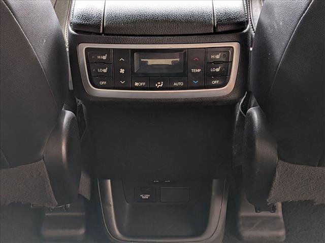 Used 2019 Toyota Highlander Limited Platinum AWD/4WD image 17