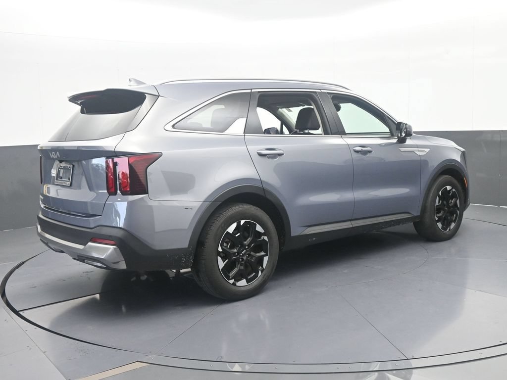 Used 2024 Kia Sorento S FWD image 6