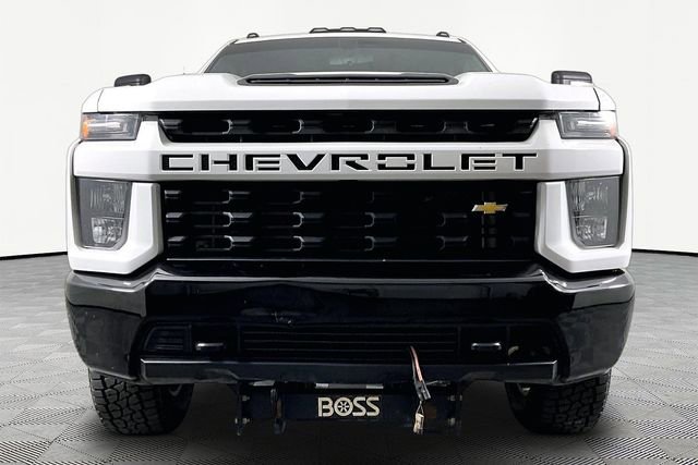 Used 2023 Chevrolet Silverado 2500 Custom w/ Custom Convenience Package AWD/4WD image 2