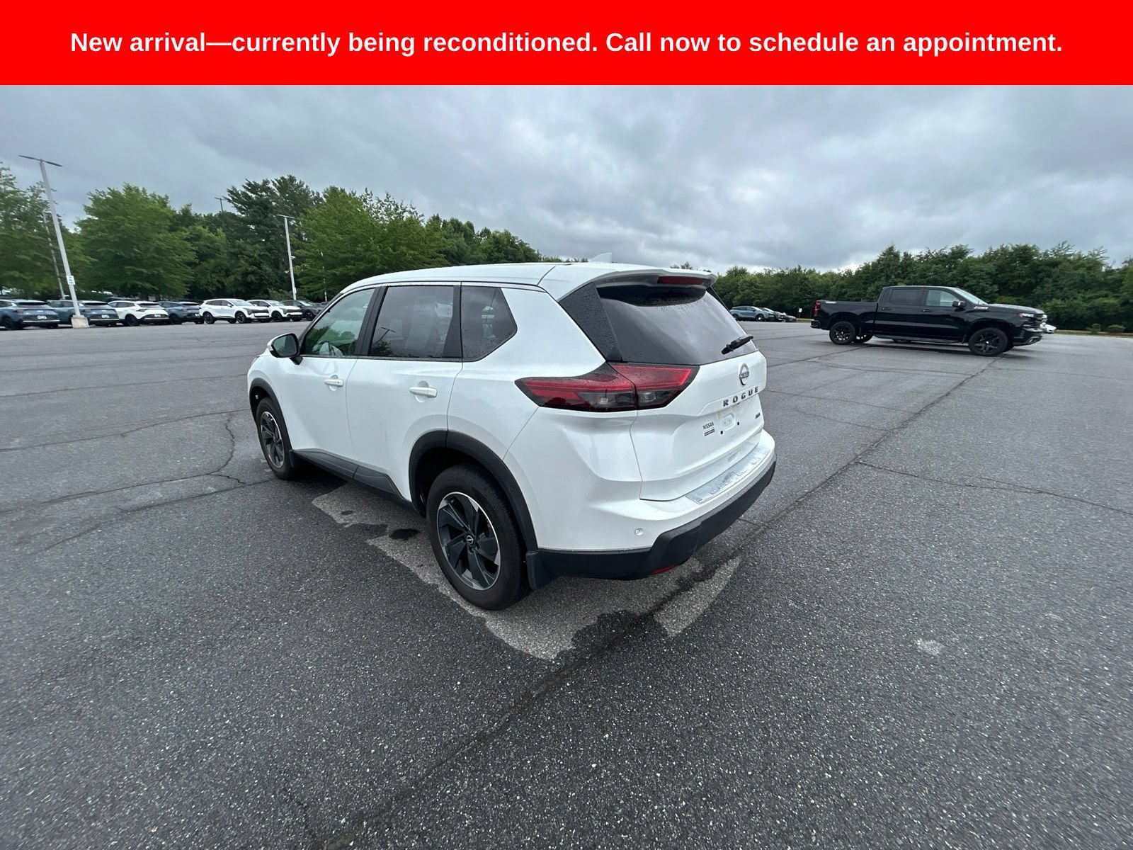 Used 2025 Nissan Rogue SV AWD/4WD image 8