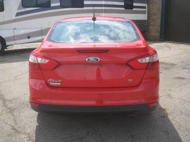 Used 2014 Ford Focus SE w/ SE Winter Package image 6