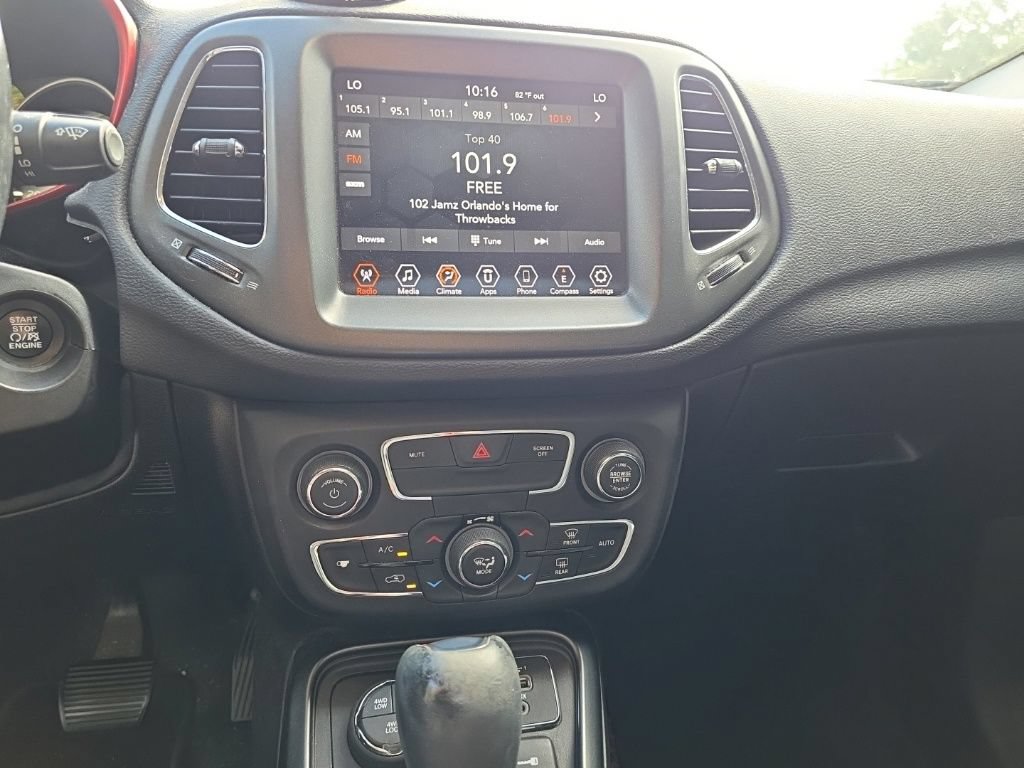 Used 2020 Jeep Compass Trailhawk AWD/4WD image 17