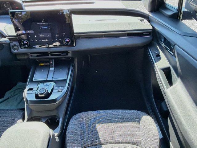 Used 2026 Toyota bZ AWD/4WD image 18