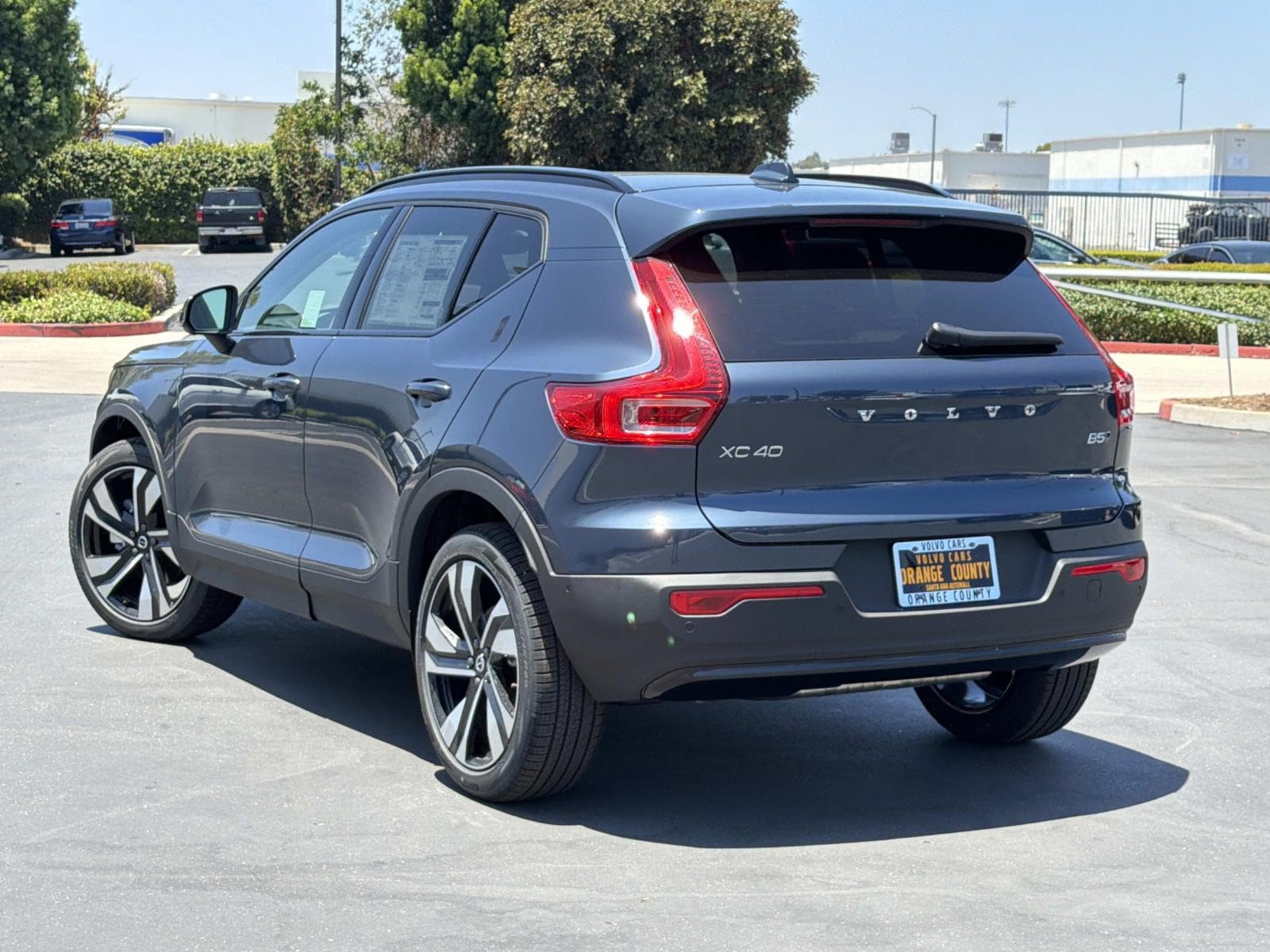 New 2026 Volvo XC40 B5 Ultra w/ Climate Package AWD/4WD image 5