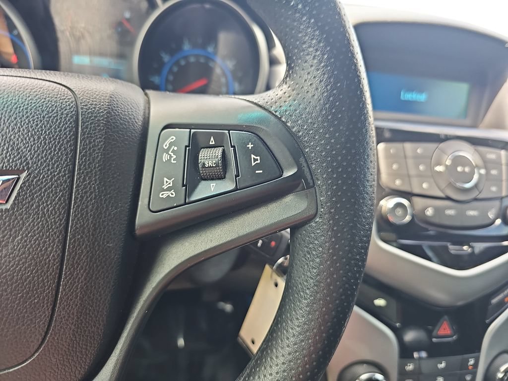 Used 2015 Chevrolet Cruze LT FWD image 19