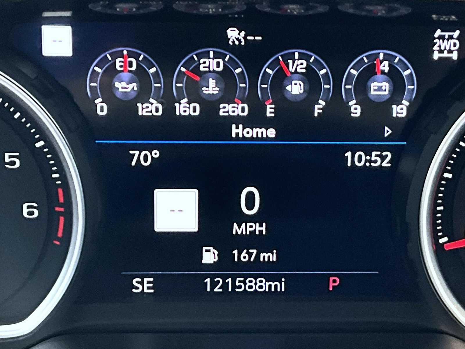 Used 2021 Chevrolet Tahoe Premier w/ Premium Package AWD/4WD image 17