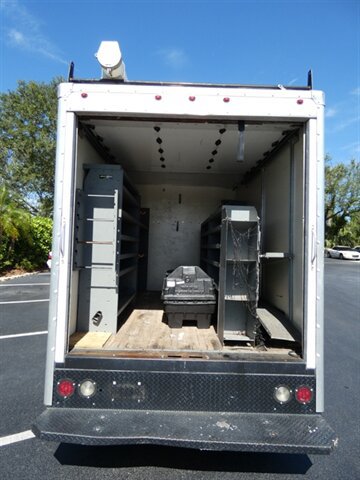 Used 2017 Chevrolet Express 3500 RWD image 30