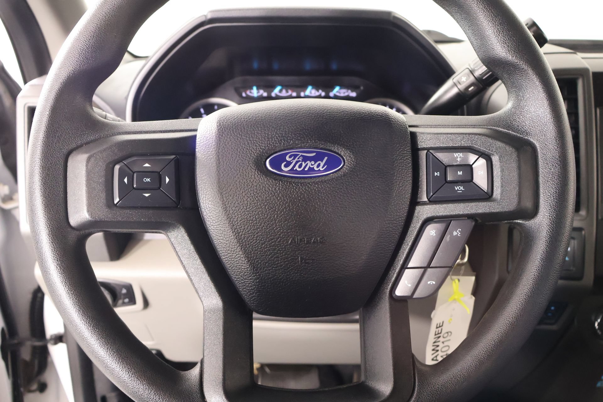 Used 2020 Ford F350 XL w/ Power Equipment Group AWD/4WD image 3