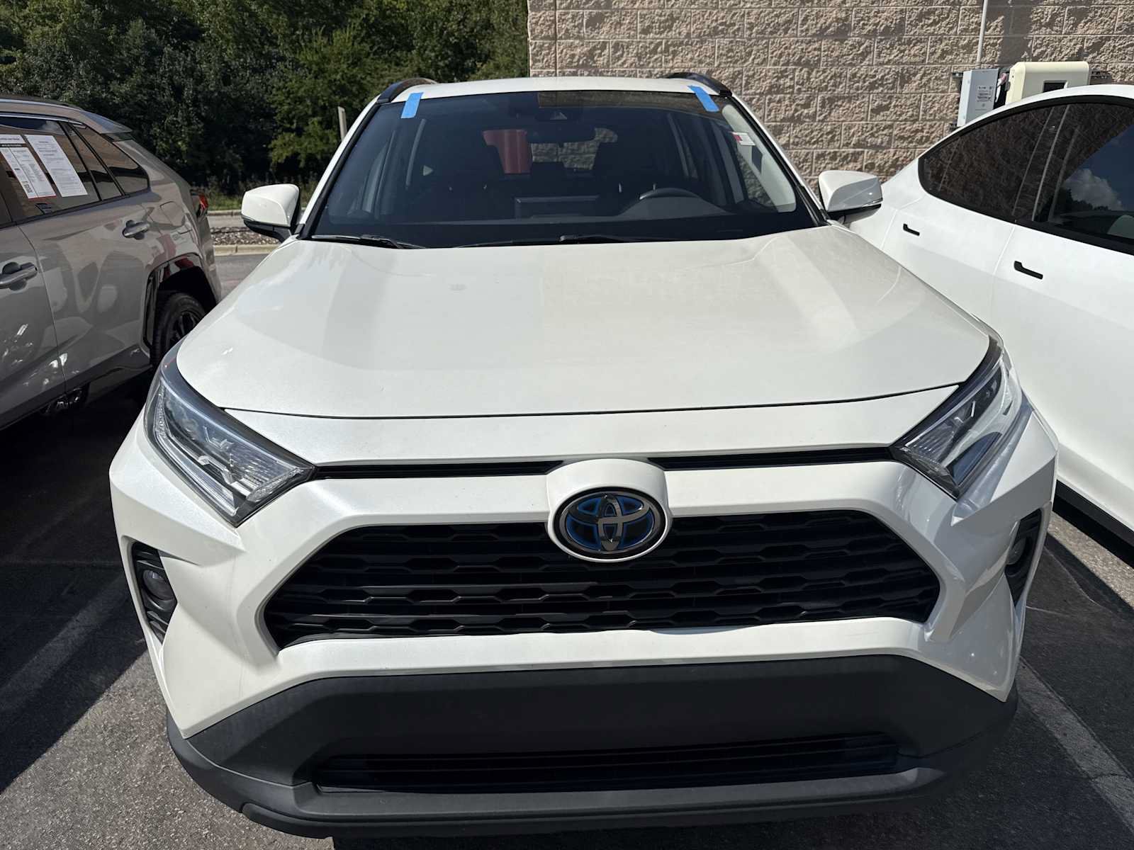 Used 2021 Toyota RAV4 XLE Premium AWD/4WD image 39